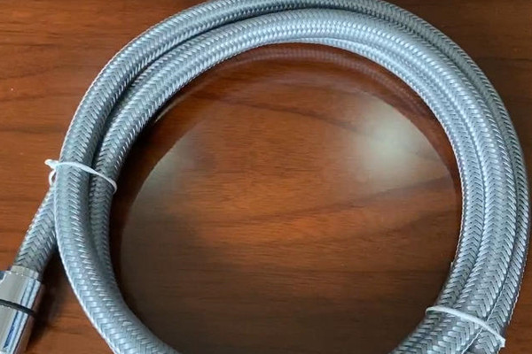 尼龍絲抽拉軟管怎么選？記住這三點(diǎn)！